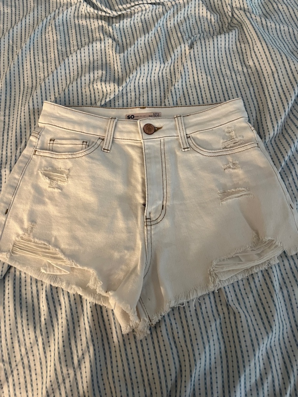 SO White Distressed Frayed Hem Jean Shorts